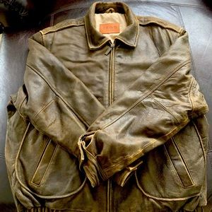 IZOD Large 100% leather jacket